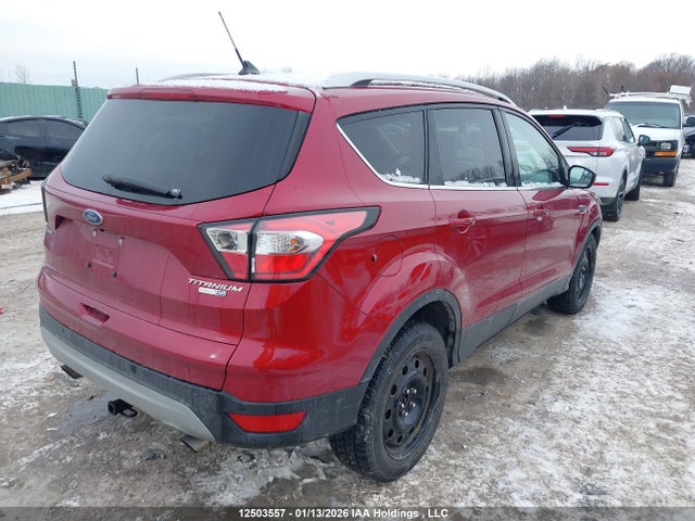 1FMCU9J95JUC71242 Ford Escape