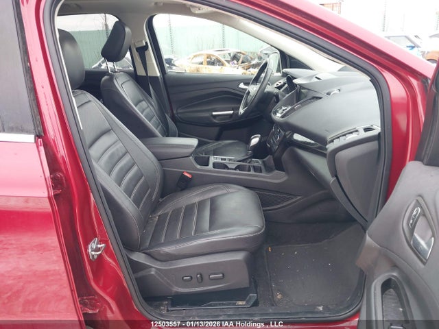1FMCU9J95JUC71242 Ford Escape