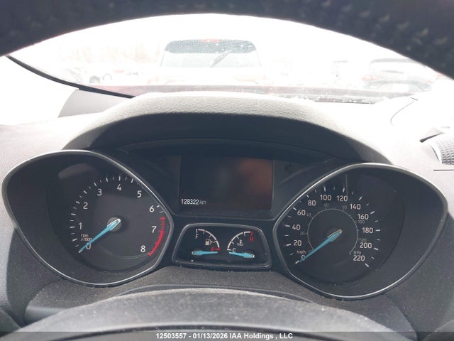 1FMCU9J95JUC71242 Ford Escape