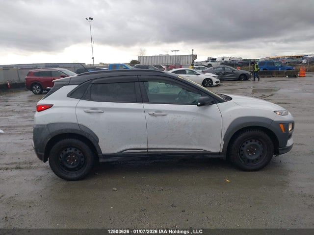 12503626 :رقم المزاد ، KM8K3CA56JU096623 vin ، 2018 Hyundai Kona Limited مزاد بيع