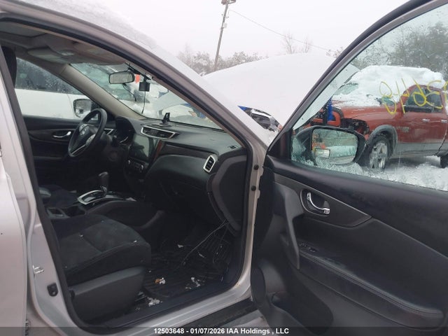 2015 Nissan Rogue S/sl/sv მანქანა იყიდება აუქციონზე, vin: 5N1AT2MTXFC828684, აუქციონის ნომერი: 12503648