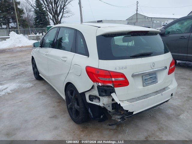 Mercedes-Benz B250 2014 WDDMH4EB4EJ186368 Image 3