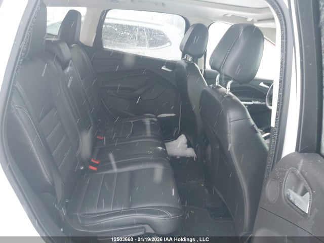 1FMCU9J94GUB77197 Ford Escape Titanium