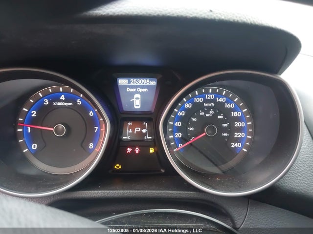 KMHD25LH9EU210294 Hyundai Elantra Gt Gl