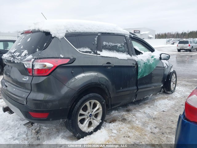 12503919 :رقم المزاد ، 1FMCU9G99HUE58985 vin ، 2017 Ford Escape Se مزاد بيع