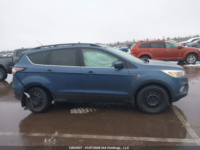 1FMCU9GD3JUA38259 Ford Escape
