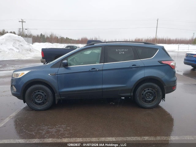 1FMCU9GD3JUA38259 Ford Escape