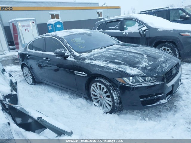 Jaguar Xe Portfolio Le 2018 SAJAN4EV3JCP24588 Image 12