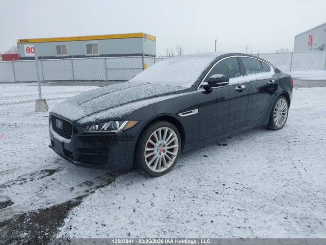 Jaguar Xe Portfolio Le 2018 SAJAN4EV3JCP24588 Image 2