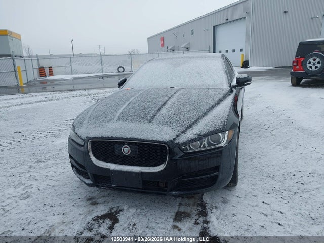Jaguar Xe Portfolio Le 2018 SAJAN4EV3JCP24588 Image 6
