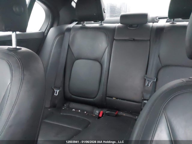 Jaguar Xe Portfolio Le 2018 SAJAN4EV3JCP24588 Image 8