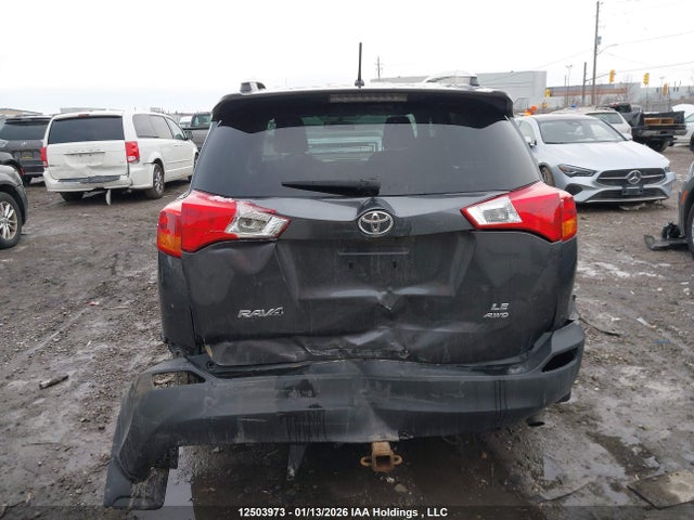 2T3BFREV5FW270300 Toyota RAV4 LE