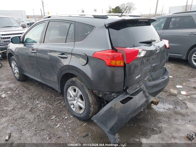2T3BFREV5FW270300 Toyota RAV4 LE