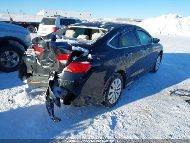 Chrysler 200 2016 1C3CCCFB0GN190334 Image 4