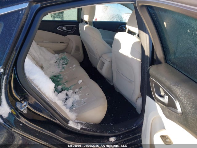 Chrysler 200 2016 1C3CCCFB0GN190334 Image 8