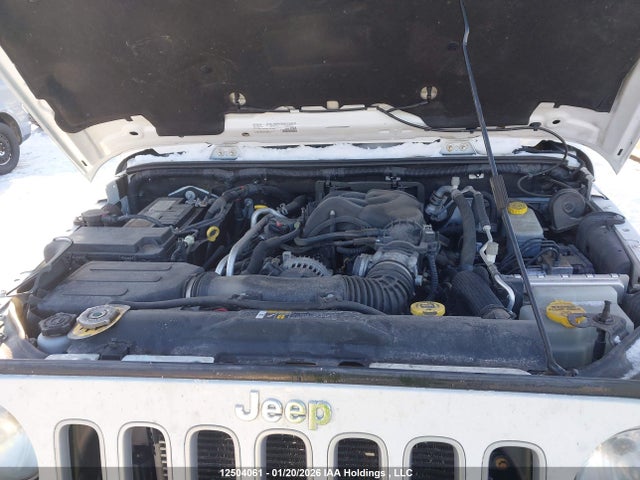 1C4BJWEG8JL902622 Jeep Wrangler Jk Unlimited Sahara