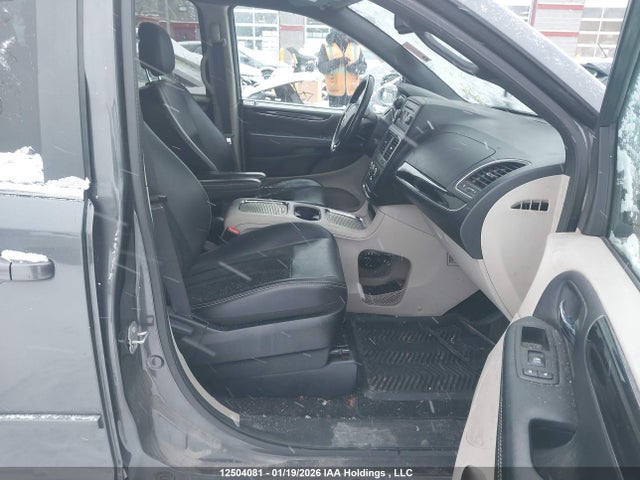 2C4RDGBG5HR700807 Dodge Grand Caravan Se