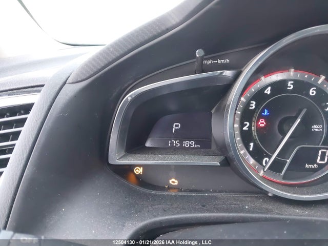 JM1BM1M32G1300702 Mazda MAZDA3