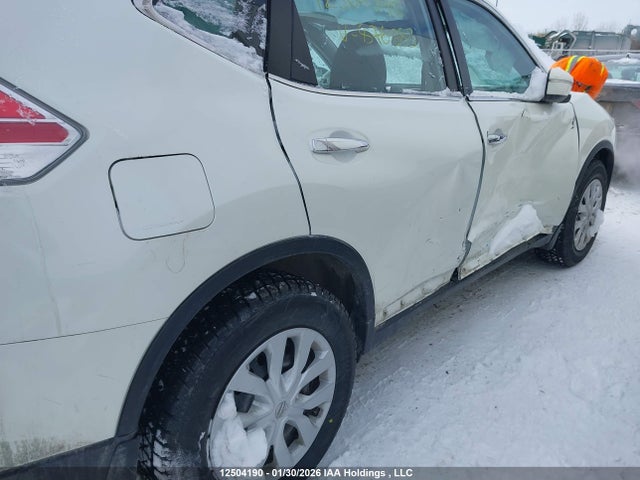 12504190 :رقم المزاد ، 5N1AT2MV3FC876383 vin ، 2015 Nissan Rogue S/sl/sv مزاد بيع