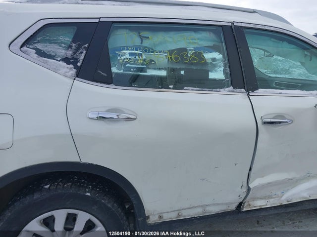 12504190 :رقم المزاد ، 5N1AT2MV3FC876383 vin ، 2015 Nissan Rogue S/sl/sv مزاد بيع
