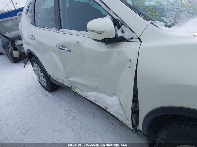 12504190 :رقم المزاد ، 5N1AT2MV3FC876383 vin ، 2015 Nissan Rogue S/sl/sv مزاد بيع
