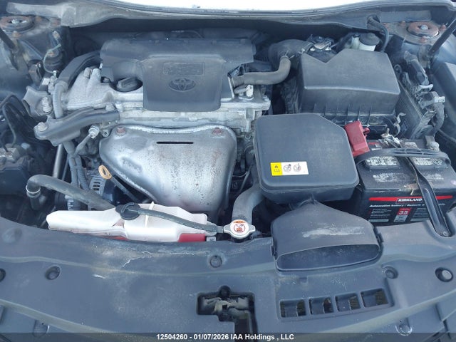 12504260 :رقم المزاد ، 4T1BF1FK4HU353430 vin ، 2017 Toyota Camry مزاد بيع