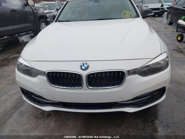 BMW 320 XI 2016 WBA8E5G53GNU21160 Image 12