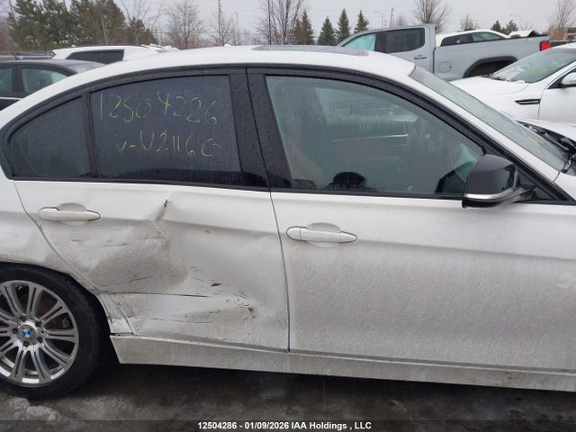 BMW 320 XI 2016 WBA8E5G53GNU21160 Image 13