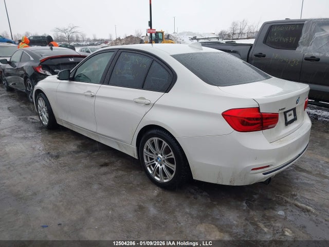 BMW 320 XI 2016 WBA8E5G53GNU21160 Image 3
