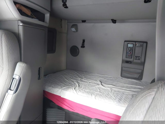 Volvo Vn L 2019 4V4NC9EH4KN906338 Image 8