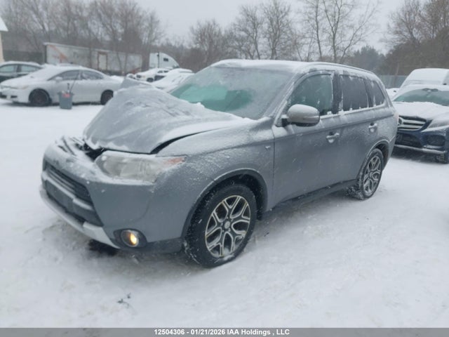 JA4JZ4AXXFZ601797 Mitsubishi Outlander