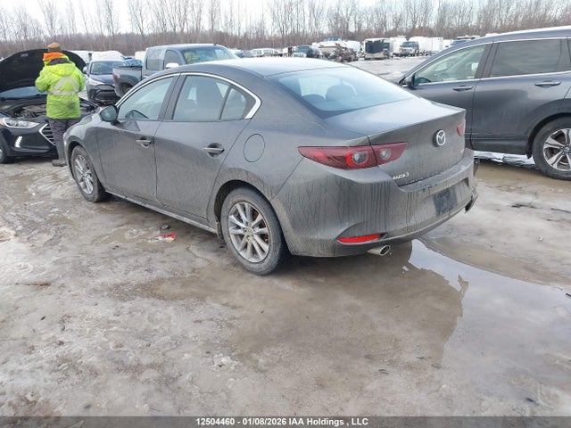 JM1BPACMXS1791109 Mazda 3 Preferred