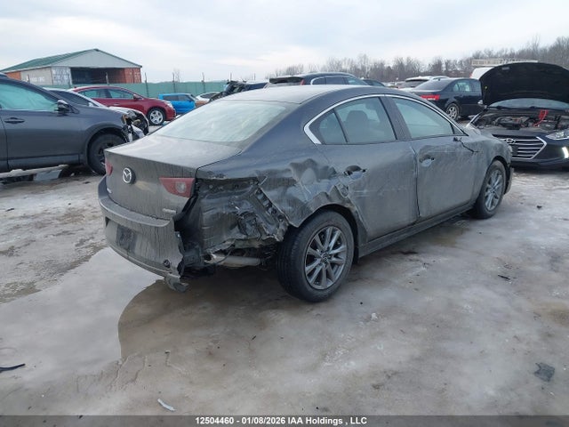 JM1BPACMXS1791109 Mazda 3 Preferred