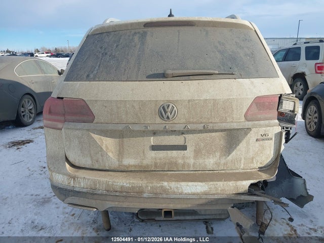 1V2NR2CA6JC592868 Volkswagen Atlas Sel Premium