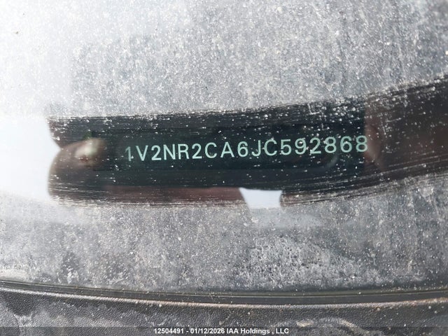 1V2NR2CA6JC592868 Volkswagen Atlas Sel Premium