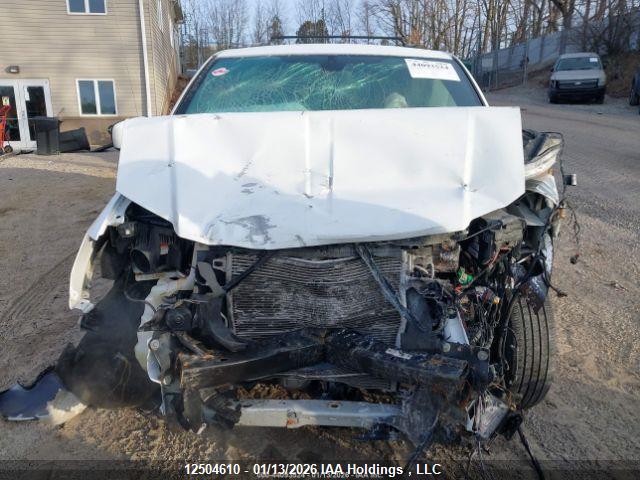 2C4RDGBG4JR329001 Dodge Grand Caravan