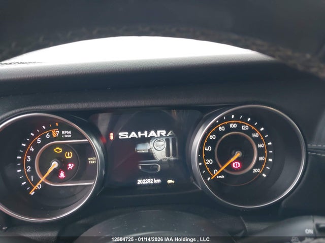1C4HJXEG4LW329588 Jeep Wrangler Unlimited Sahara