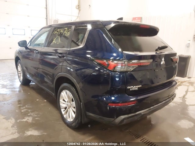JA4J4UA80SZ621042 Mitsubishi Outlander Es