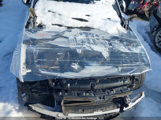 WBA8D9C52JEM35042 BMW 330 XI