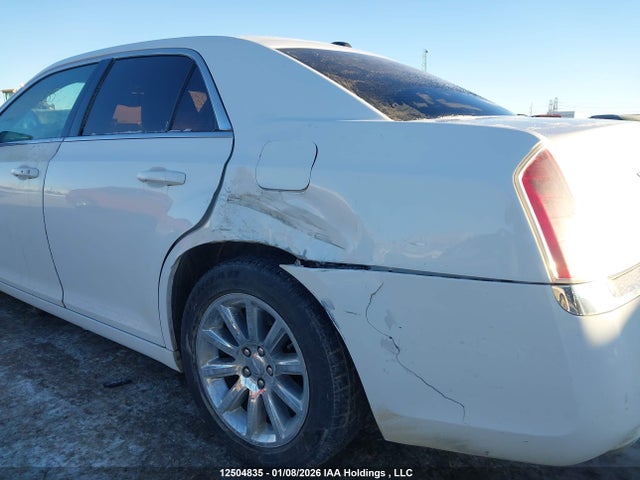 Chrysler 300 Touring 2014 2C3CCAAG2EH208085 Image 6