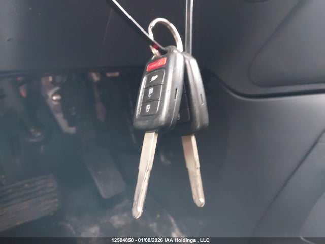 2HKRM3H32GH001742 Honda CR-V LX