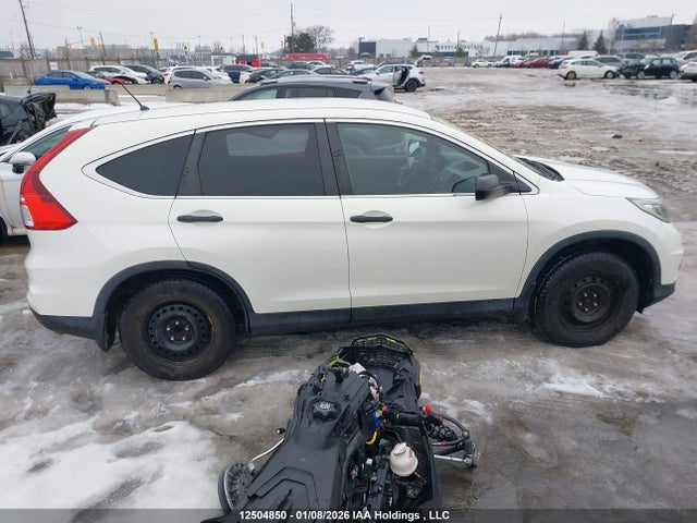 2HKRM3H32GH001742 Honda CR-V LX