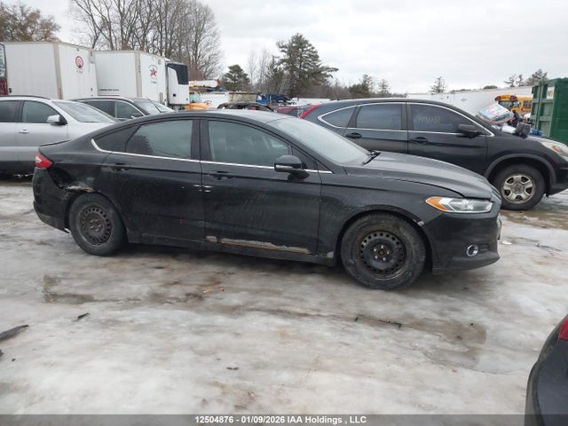 3FA6P0H71FR140385 Ford FUSION SE