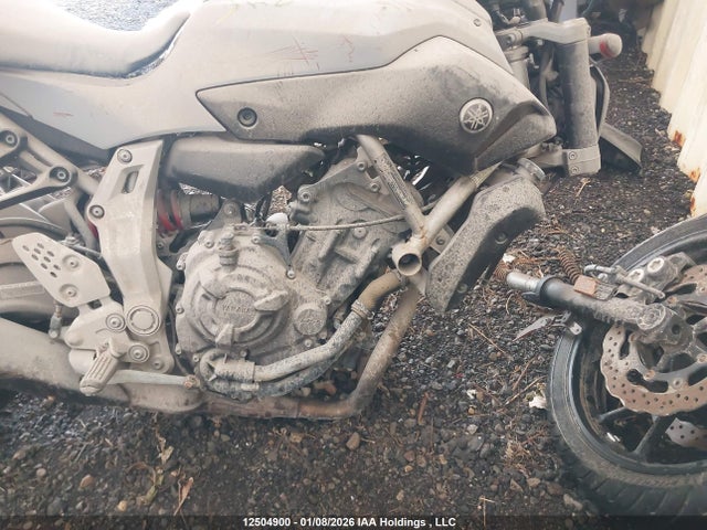 Yamaha FZ07 2015 JYARM06N8FA000146 Image 8