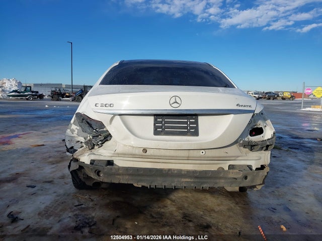 Aukcja sprzedaży 2015 Mercedes-benz C 300 4matic, vin: 55SWF4KB4FU045014, numer aukcji: 12504953