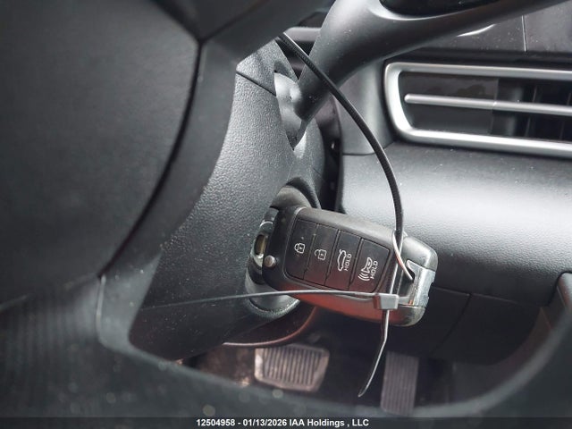 KMHLM4AG8PU586109 Hyundai ELANTRA SEL