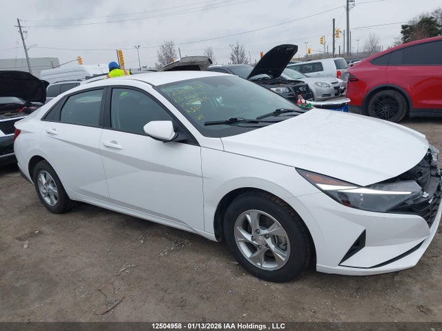 KMHLM4AG8PU586109 Hyundai ELANTRA SEL