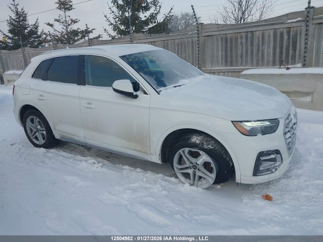 WA1AAAFY8M2098199 Audi Q5 PREMIUM
