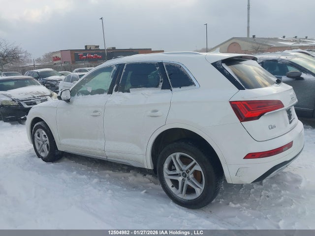 WA1AAAFY8M2098199 Audi Q5 PREMIUM