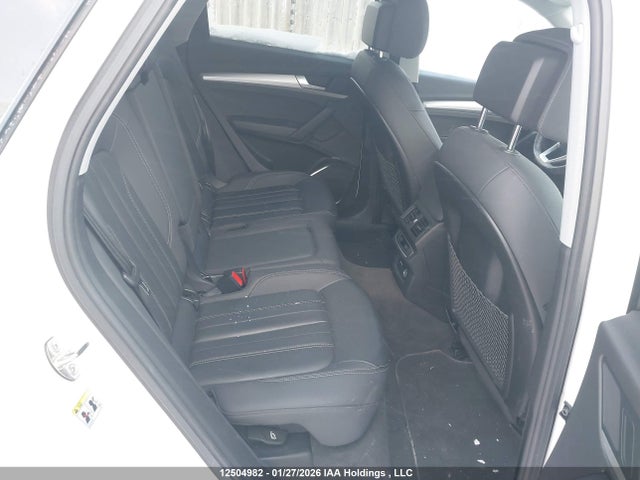 WA1AAAFY8M2098199 Audi Q5 PREMIUM